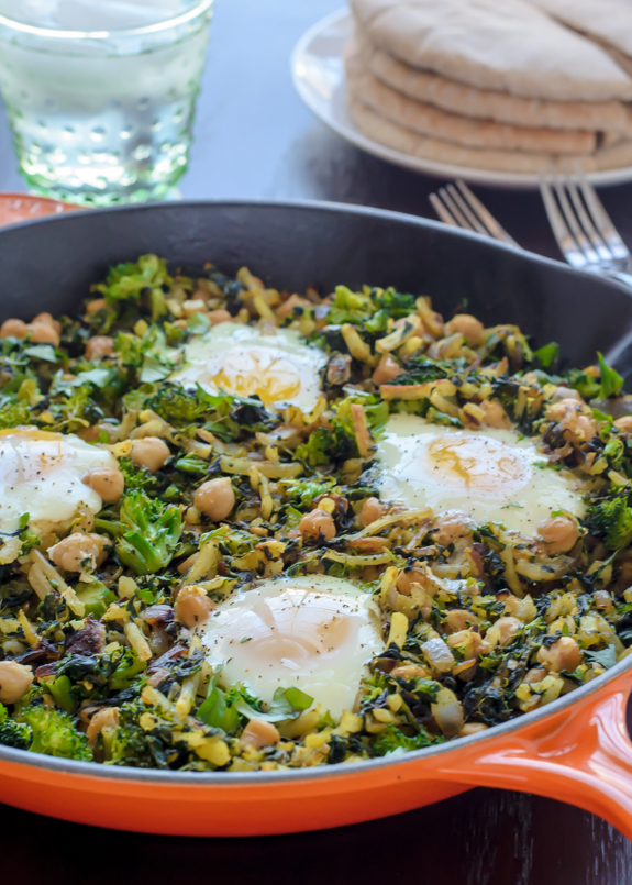Curried Chickpea Hash with Broccoli and Spinach 